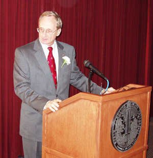 Photo of Dr. Larry Nielsen