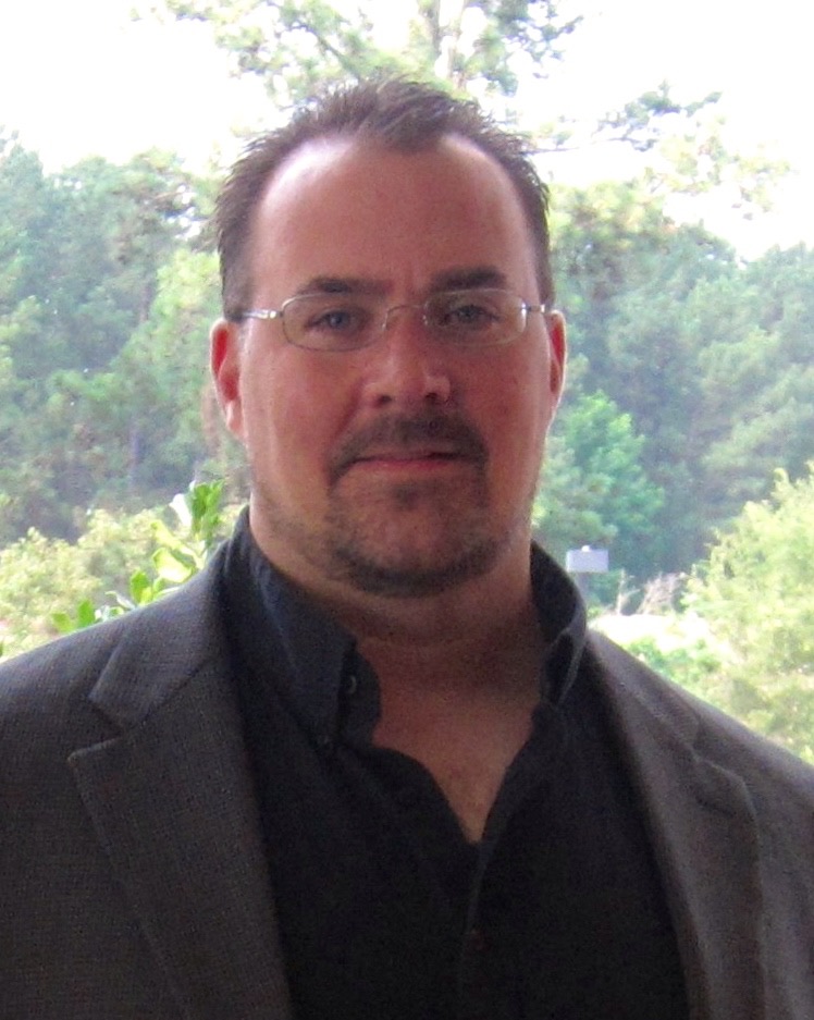 Photo_of_Brian Lora